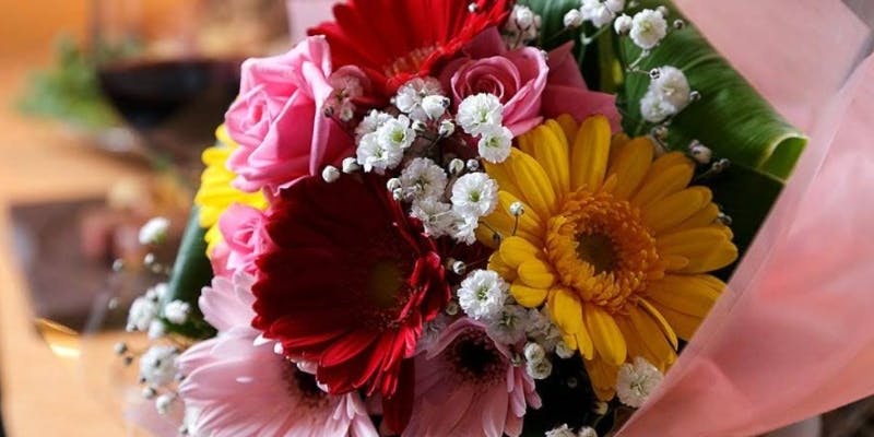 【雅コース】黒毛和牛サーロイン＆フィレ、活黒鮑、伊勢海老 全15品＋乾杯ドリンク＋記念日プレート＋花束