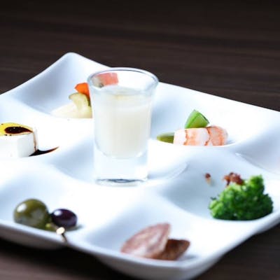 イタリア料理とフランス料理を融合した心と体にやさしいこだわりの料理