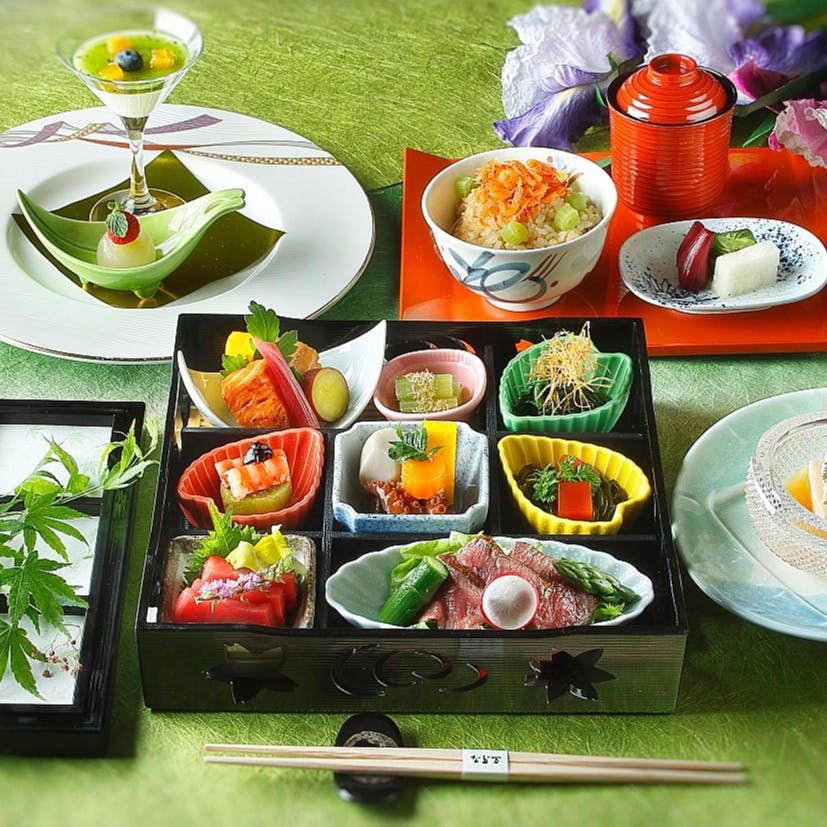 紀尾井 なだ万／ホテルニューオータニ 【GO TO キャンペーン：紅葉御膳】季節の食材が織りなす彩り鮮やかな定食＋1
