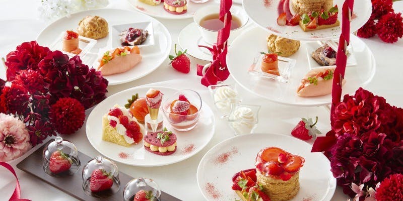 甘酸っぱく愛らしい、苺の世界へ　苺のアフタヌーンティーセット