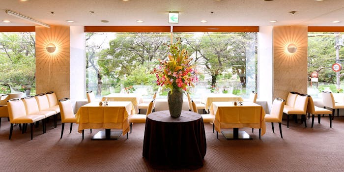 レストラン フォッセ アルカディア市ヶ谷 私学会館 フランス料理 一休 Comレストラン レストラン フォッセ アルカディア市ヶ谷 私学会館 フランス料理 一休 Comレストラン