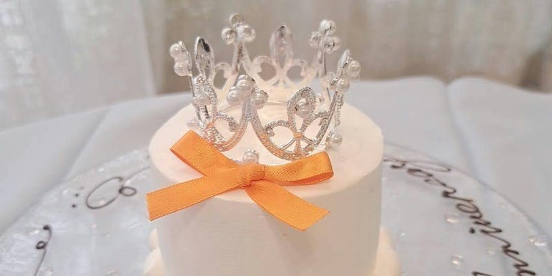 【豪華バラ12本＆ティアラケーキ付】お部屋でご記念日プラン＋選べる1ドリンク（個室確約）