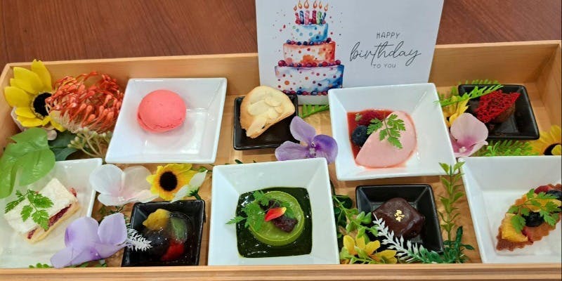 お祝い宝箱＋ご記念日＆お祝いの御席に