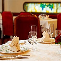 ゆったりと落ち着いた雰囲気の、シックなフロア