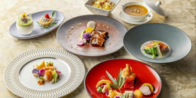 【年末年始】蝦夷鮑、金目鯛など豪華食材満載の新春コース「福寿」＋乾杯ドリンク（1/1～1/4）