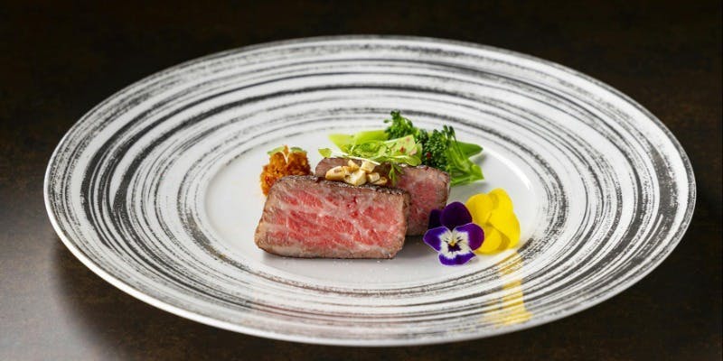 【紅梅】天然大海老、蝦夷鮑、黒毛和牛を含む豪華コース