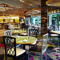 2014年にリニューアルされた店内は”シックで、華やか”