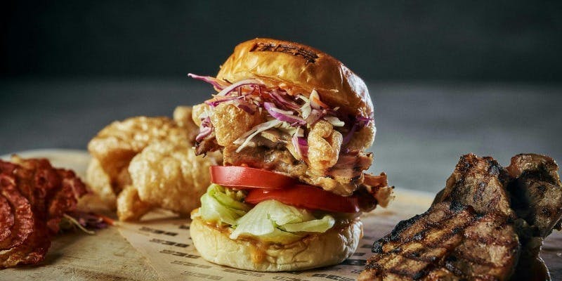 ビブ ポークパワーハウス バーガーセット＋1ドリンク