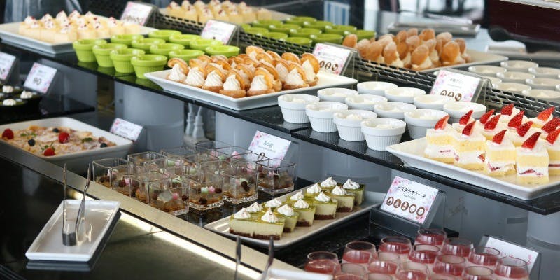 ビュッフェ　ボーリウの港 Buffet & Cafe SLOPE SIDE DINER ZAKURO／グランドプリンス