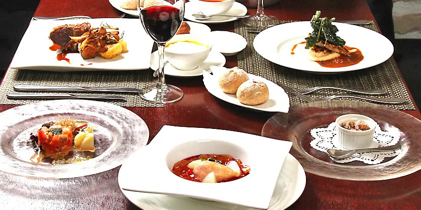 キャトル フイユ 藤ヶ丘 南仏ブラッスリー 一休 Comレストラン