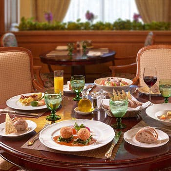 スイーツビュッフェ カジュアルダイニング ザ ビストロ ホテル椿山荘東京 Okaimonoモール レストラン