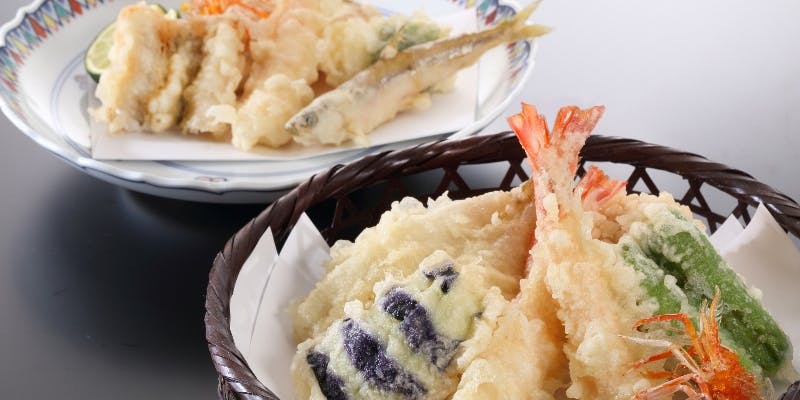 【天ぷら鶴】先付、天ぷら10種盛合せ、お食事、デザート＋選べる1ドリンク