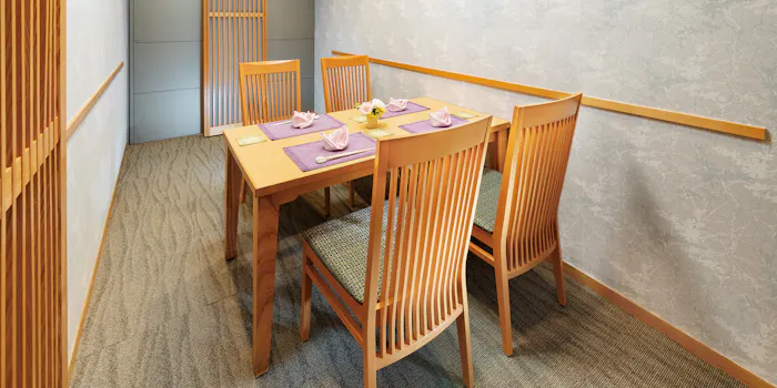 すし割烹 翁鮨 オキナズシ ホテル阪急インターナショナル すし割烹 一休 Comレストラン すし割烹 翁鮨 オキナズシ ホテル阪急インターナショナル すし割烹 一休 Comレストラン