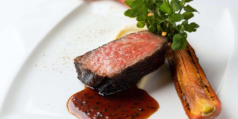 【ディナー】COURSE A USミスジ含む全5品	＋食後のデザート＆カフェ付き（お一人様歓迎）