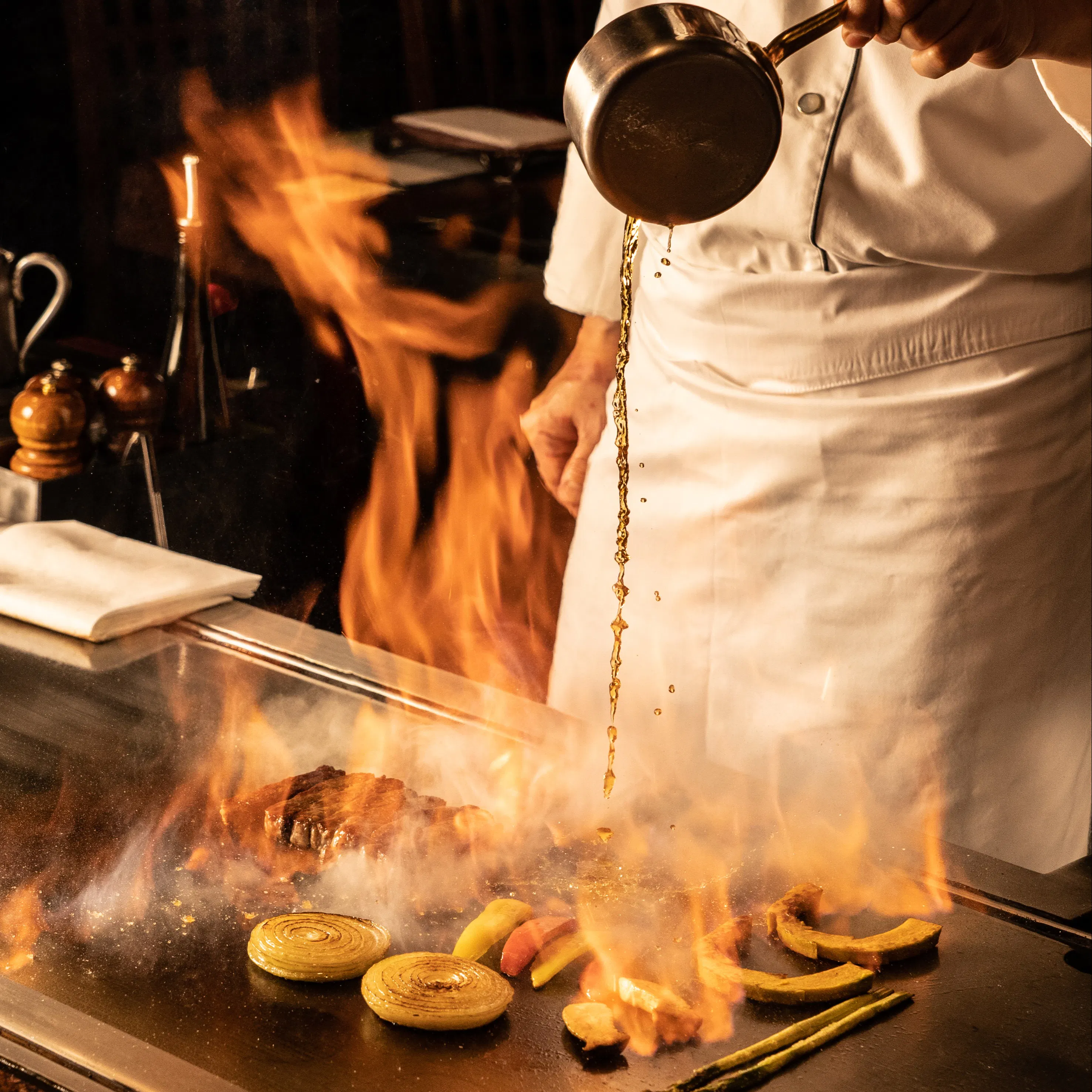 エクセレントクラブ新宿 おすすめ フォアグラ 鮑 近江牛のロース肉を堪能できるフルコース全7品 5 6月 ディナー プラン メニュー 一休 Comレストラン