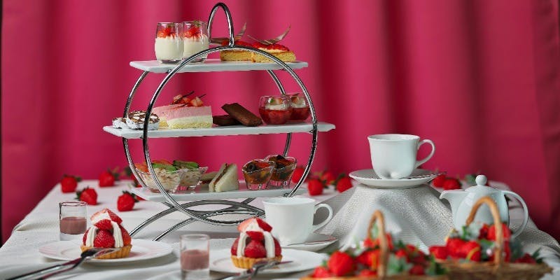 【1名様ご予約可能】1/7～開催　ストロベリー・アフタヌーンティー＋ウェルカムドリンク（前日要予約）