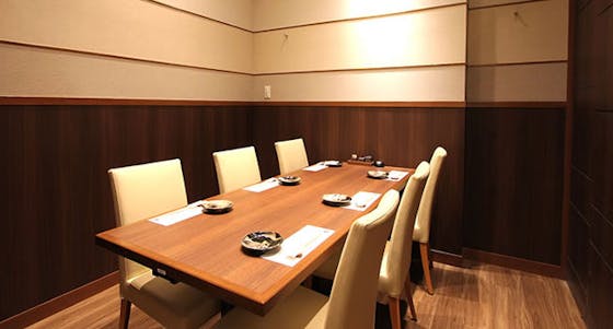 うおまん Uoman Dining 本鮪 寒鰤入り造りと黒毛和牛すき焼きコース にぎわい盛りや鮮魚の造り6種などを含む豪華全8品 ディナー プラン メニュー 一休 Comレストラン