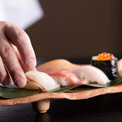 日本料理「雲海」にて人気の寿司御膳が秋の装いで再登場!