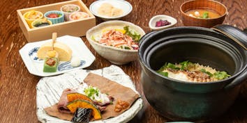 【春の名物コース】おばんざいや大沼牛、桜鯛の羽釜ご飯など全8品		 - 茶茶 Ryu-rey