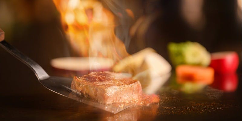 【Xmas2025】＜Lunch Course＞北海道産黒毛和牛と北海道産活蝦夷鮑（パノラマの景色とともに）