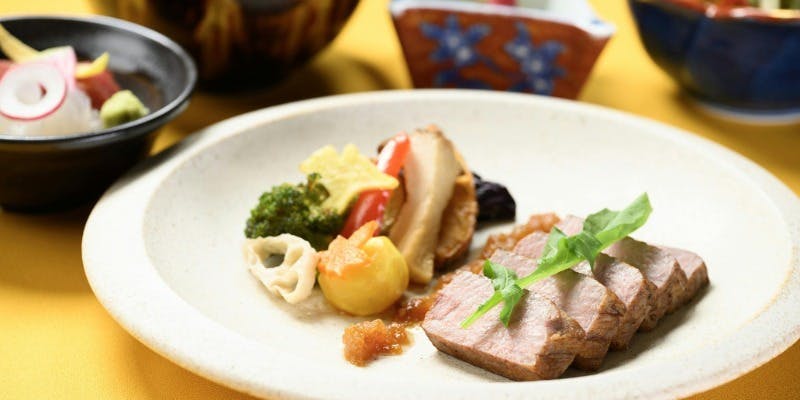 【ご褒美和ランチ】　北海道産牛の昼げ御膳（11・12月／北海道産牛のステーキ御膳）