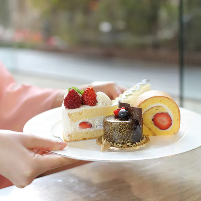 ティー カクテル Koto Lounge Anaクラウンプラザホテル京都 ケーキセット 7 8種類から選べるケーキ ティー 1ドリンク ティー プラン 11512373 メニュー 一休 Comレストラン