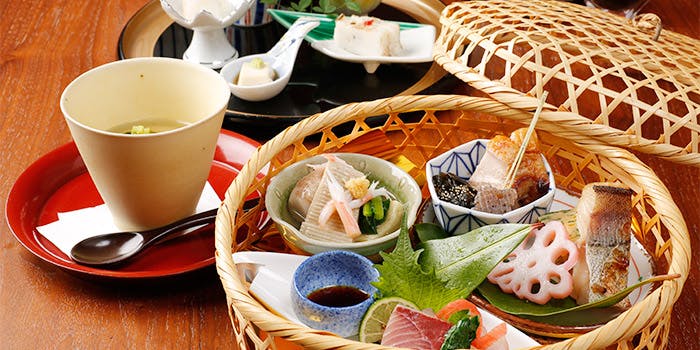 Dining Gallery 銀座の金沢 ダイニングギャラリー 銀座 和食 加賀料理会席 一休 Comレストラン