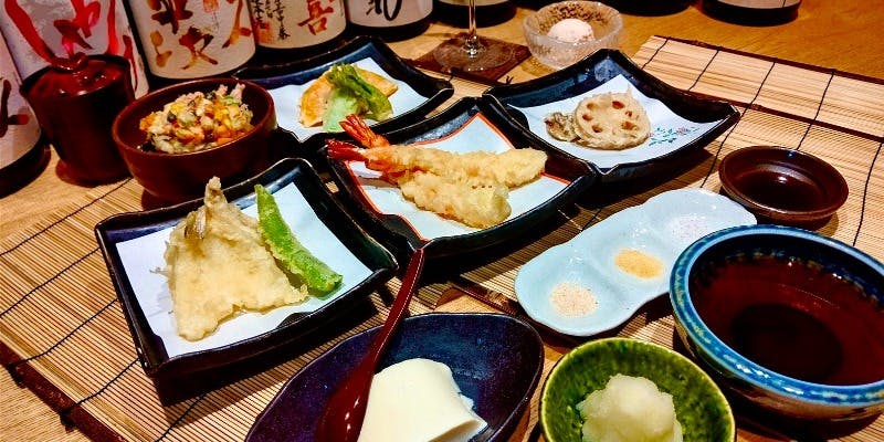 【竹】特選素材の天ぷらなど全5品＋3時間飲み放題（個室選択可）
