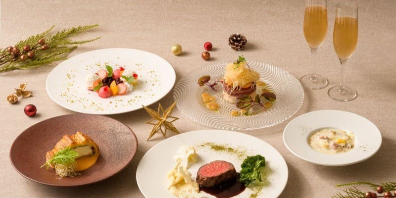【Xmas2025プロポーズ】クリスマスコース全7品＋乾杯酒＋チャペル貸切（ダイニング席）