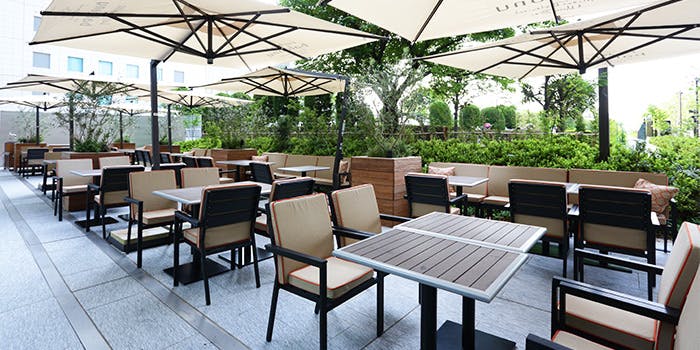 Los Angeles BALCONY Terrace Restaurant & Moon Bar