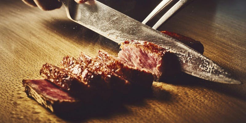 鉄板焼 於茂登（おもと）