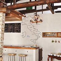 イタリアの田舎の一軒家をイメージした、落ち着いた雰囲気のお店
