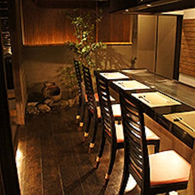 八坂神社すぐの祇園の隠れ家