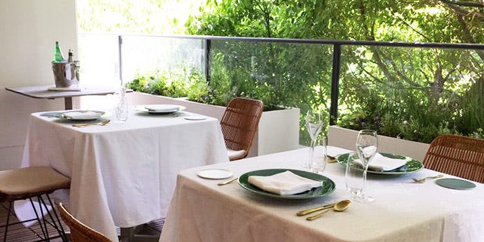 Maison Premiere プロポーズプラン 全6品 花束 特別ケーキ 乾杯シャンパーニュ ディナー プラン メニュー 一休 Comレストラン