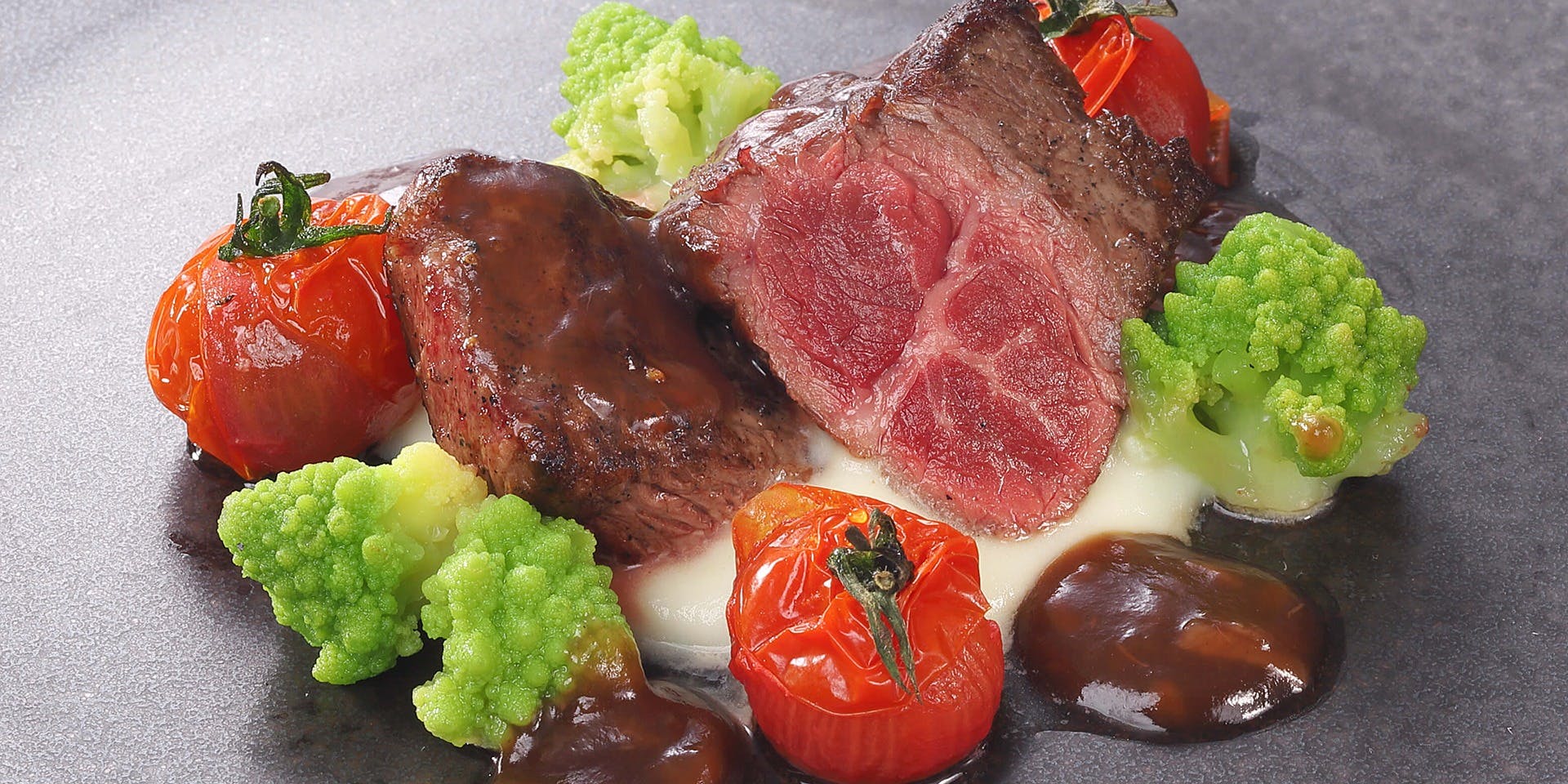 OCTAVAR（オクターヴァ）