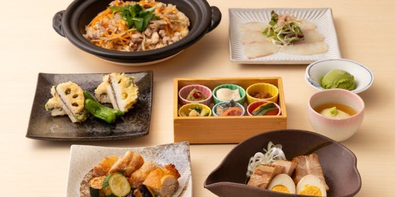 【彩】富嶽白鶏の柚子胡椒焼きと浅利の土鍋ご飯　全8品　　食事のみ　4180円