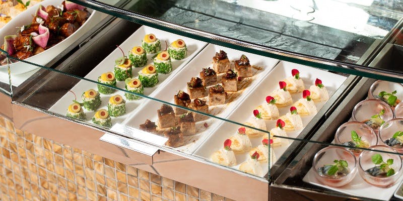 選べるメインやカフェフリーが人気のハーフブッフェ（90分制）