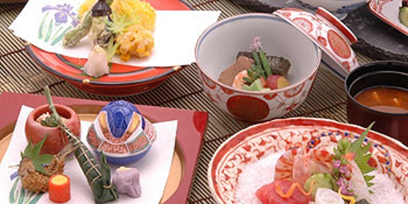 【料理長おまかせ季節会席（花壇　かだん）明石の海の幸を中心に旬の食材を使用した会席