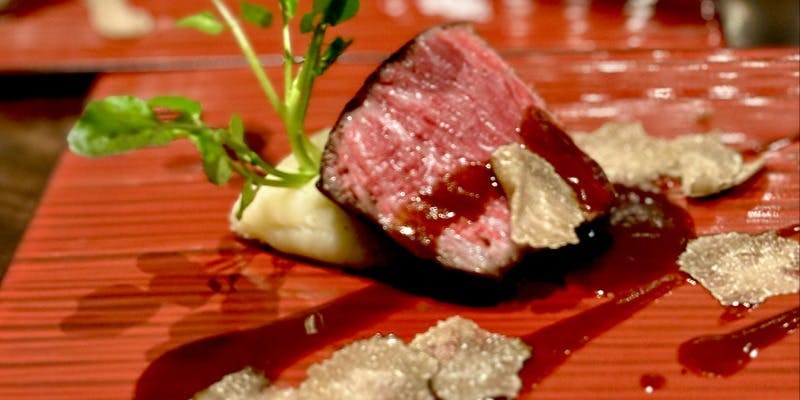 【タイムセール・クリスマスディナー12/22～12/25】黒毛和牛など全4皿、グラスシャンパーニュ（20ー23日）