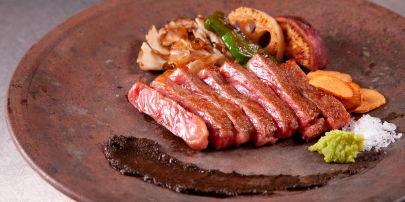 【A5ブランド牛を楽しむステーキセット】名物白菜のソテー・焼き野菜3種付き