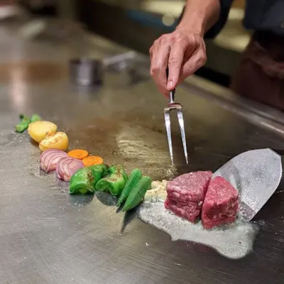 季節感とバランス感のあるコース料理でお客様をおもてなし
