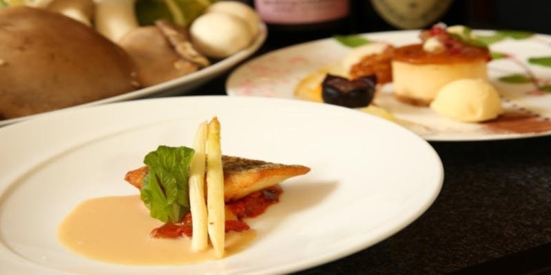 【旬のお魚とステーキのコース】北海道産帆立貝、旬のお魚の鉄板焼、和牛ステーキなど