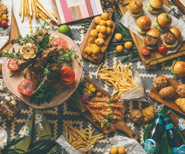 ビュッフェ 白金アートグレイスクラブ Okaimonoモール レストラン