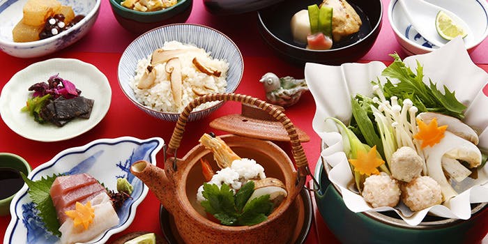 醐山料理 雨月茶屋 本店（ござんりょうり・うげつちゃや）