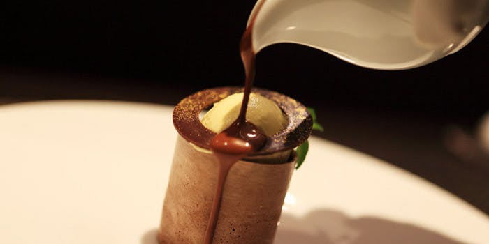 レストラン ラ・フロレゾン・ドゥ・タケウチ（La Floraison de TAKEUCHI）