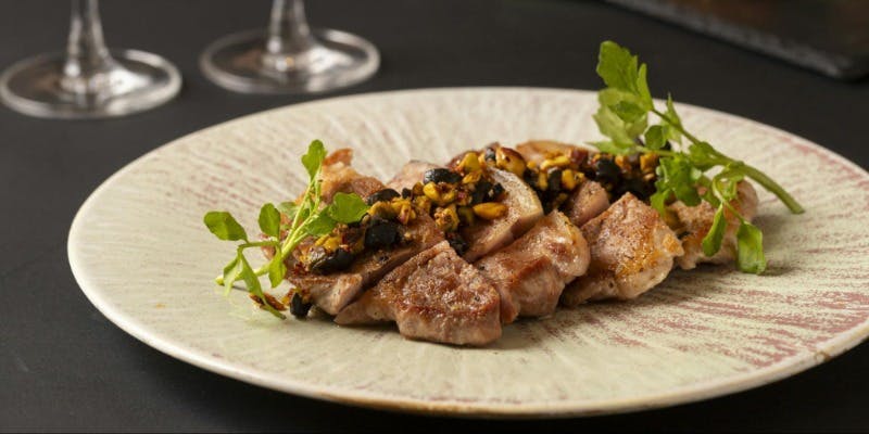 【一休限定・美食 凛～rin～】岩中豚や炙り〆鯖棒寿司など全8品＋スパークリングワイン含む2時間飲み放題