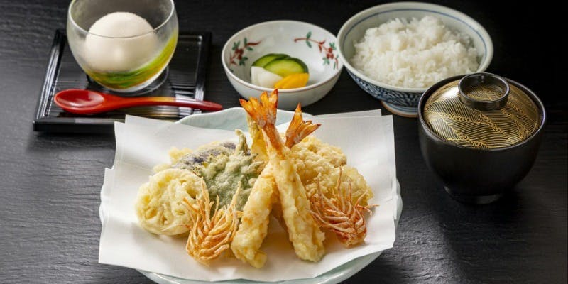 【天ぷら】平日限定・九重コース　車海老や板前厳選魚介と新鮮野菜を堪能＋シャンパンなど選べる1ドリンク