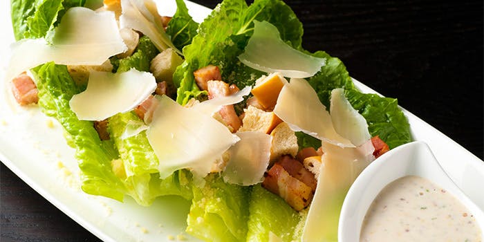 R restaurant & bar（アールレストランアンドバー）