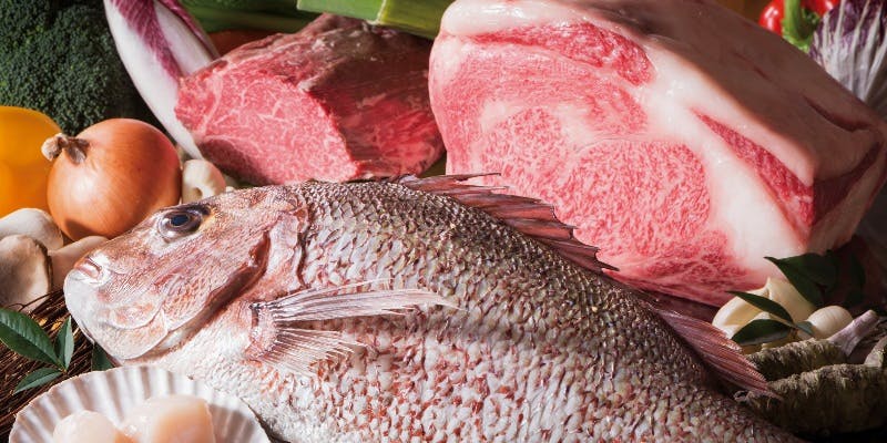 【お正月ディナー 迎春】ステーキ・真鯛・帆立貝柱など全7品＋黒毛和牛と神戸ビーフ（早割）