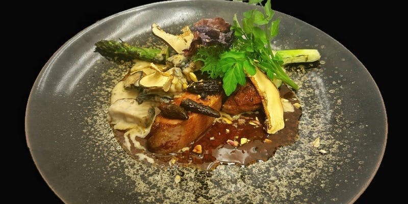 一休限定【ランチコース A】全8品＋アニヴァーサリープラン 乾杯酒、メッセージプレート、小菓子お土産